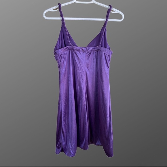 Stunning Purple Dress 💜💟 - Picture 2 of 2